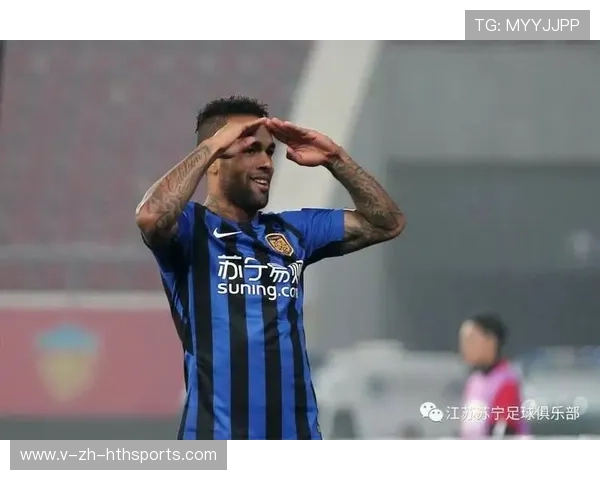 反击中点球冷静罚入锁定胜果——展现球员心智与竞技魅力的胜利之路